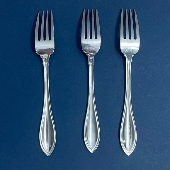 Oneida Arbor American Harmony Pattern 3 Dinner Forks Stainless Flatware USA - Picture 3 of 6